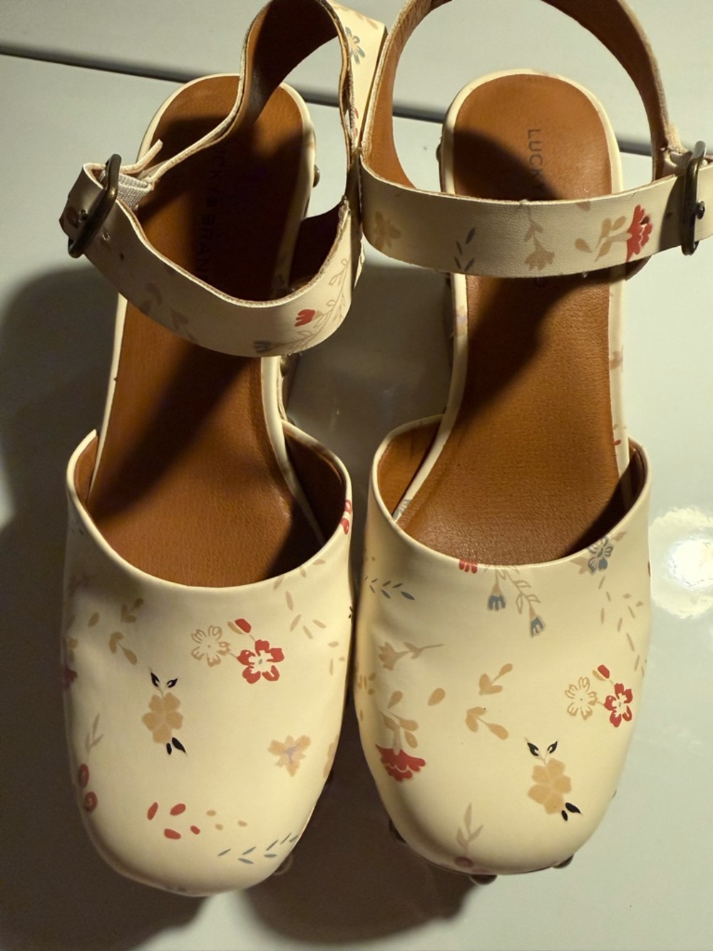 Lucky Brand Cream Floral Ankle-Strap Clogs